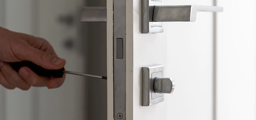 Key Programming Locksmith Open Now in West Rancho Dominguez, California